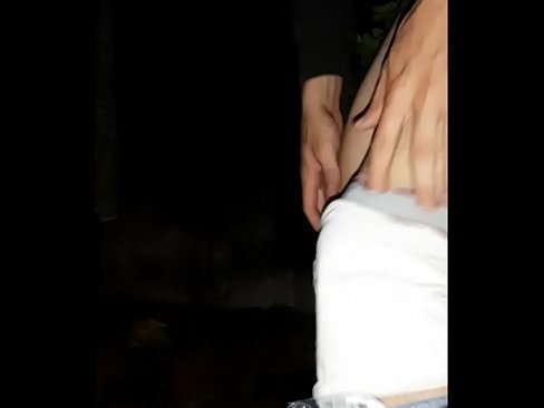 ❤️ Cîranê min xwe avêt ser dîwarê min ê karantînayê Porno li ku.pornhills-com.ru ﹏